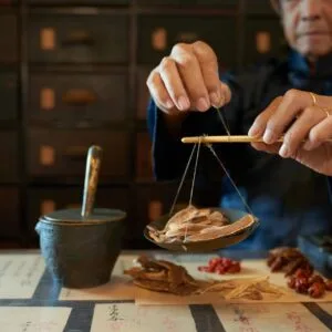 Direct diagnosis through TCM remote video, providing treatment plans based on your situation